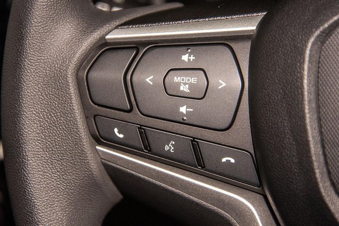 2025 Isuzu MU-X LS-M