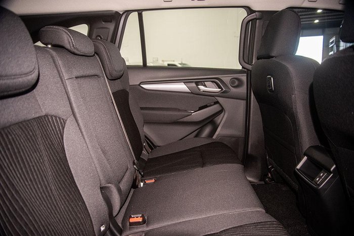 2025 Isuzu MU-X LS-M