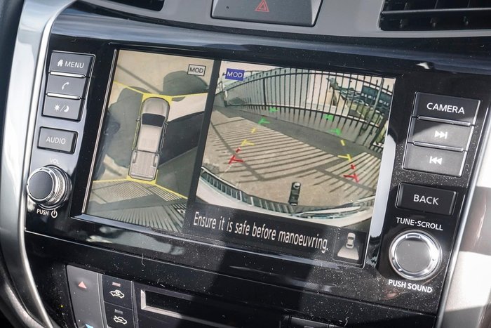 2025 Nissan Navara ST-X