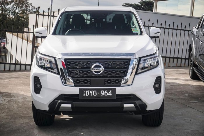2025 Nissan Navara ST-X