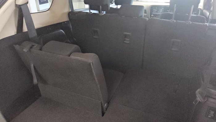 2020 Mitsubishi Outlander ES ZL MY20 AWD White