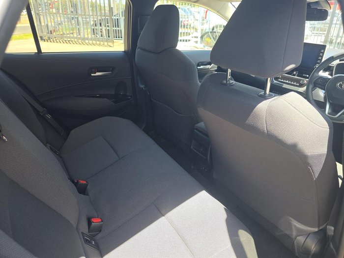 2020 Toyota Corolla Touring Hybrid S ZWE211W Black