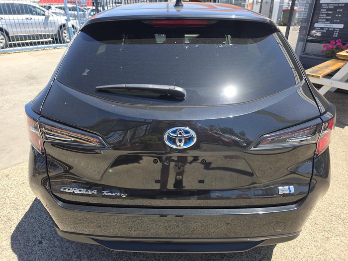 2020 Toyota Corolla Touring Hybrid S ZWE211W Black