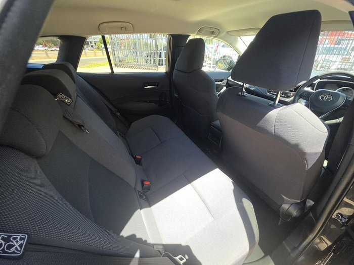 2020 Toyota Corolla Touring Hybrid S ZWE211W Black