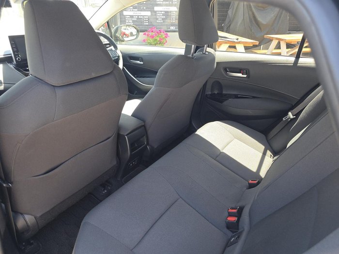 2020 Toyota Corolla Touring Hybrid S ZWE211W Black