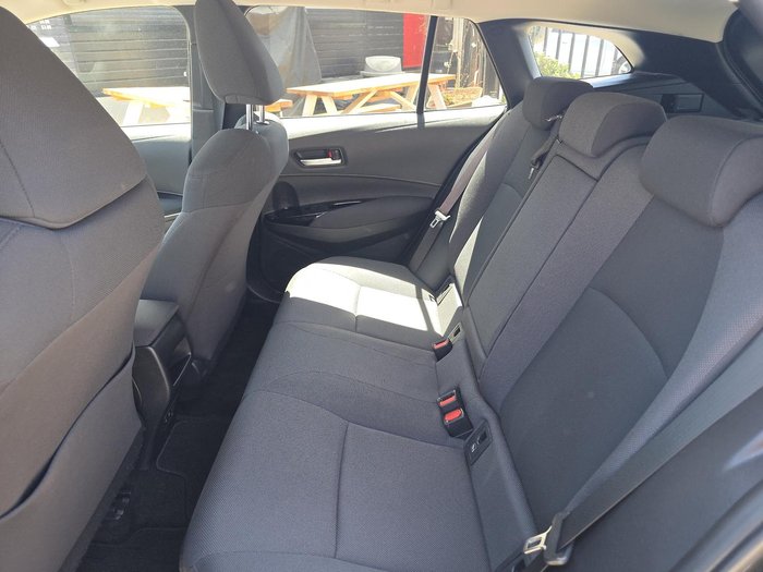 2020 Toyota Corolla Touring Hybrid S ZWE211W Black