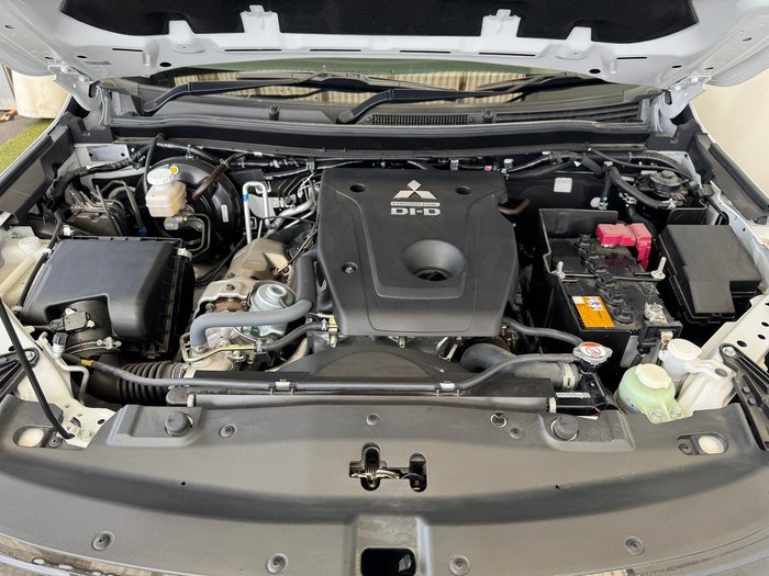 2024 Mitsubishi Pajero Sport Exceed