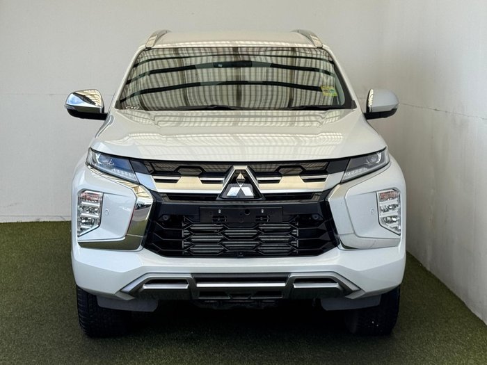 2024 Mitsubishi Pajero Sport Exceed