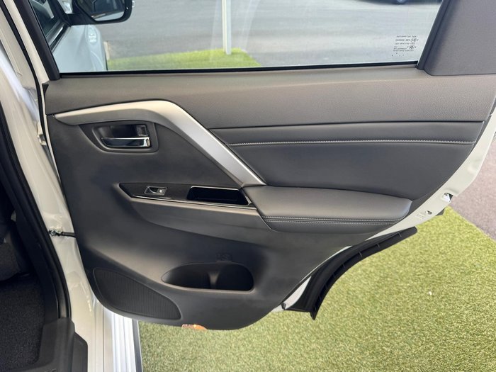 2024 Mitsubishi Pajero Sport Exceed