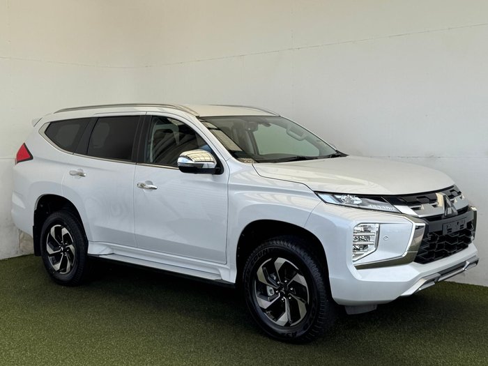 2024 Mitsubishi Pajero Sport Exceed