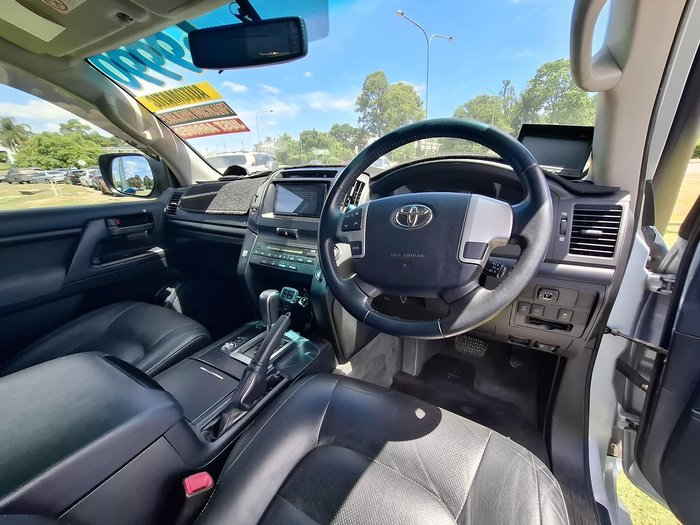 2013 Toyota Landcruiser Altitude