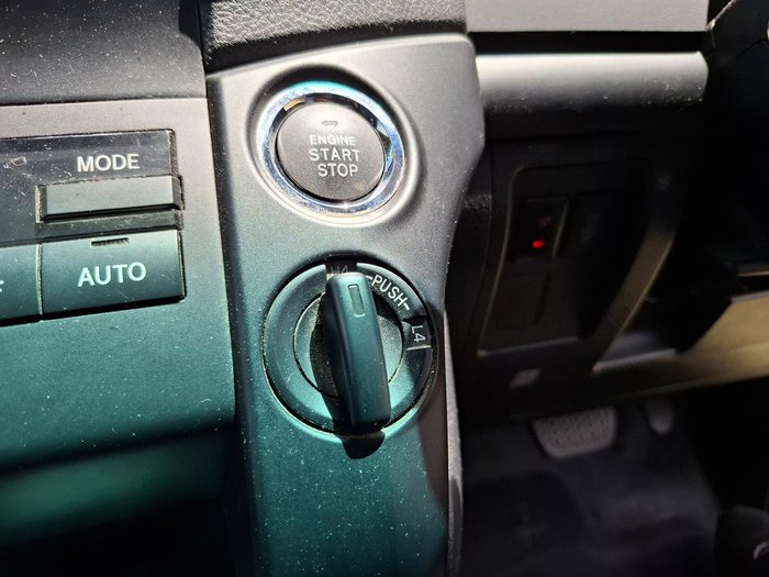 2013 Toyota Landcruiser Altitude