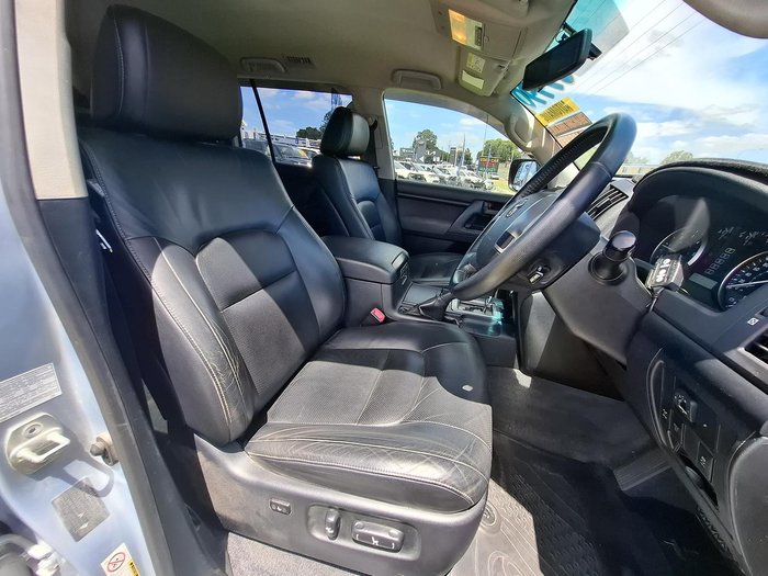 2013 Toyota Landcruiser Altitude