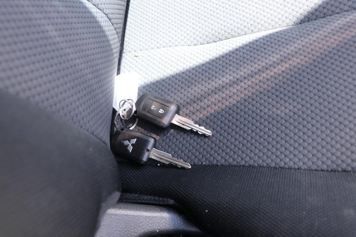 2019 Mitsubishi Triton GLX+