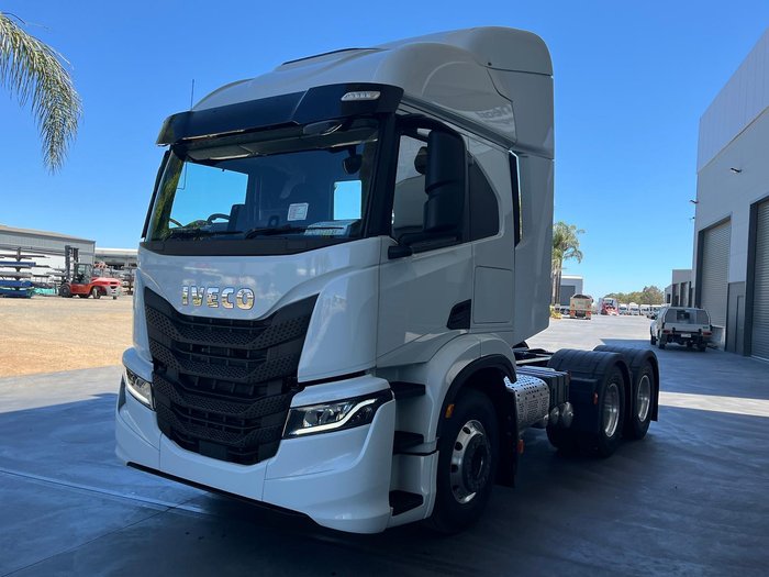 2024 Iveco S-Way AT600