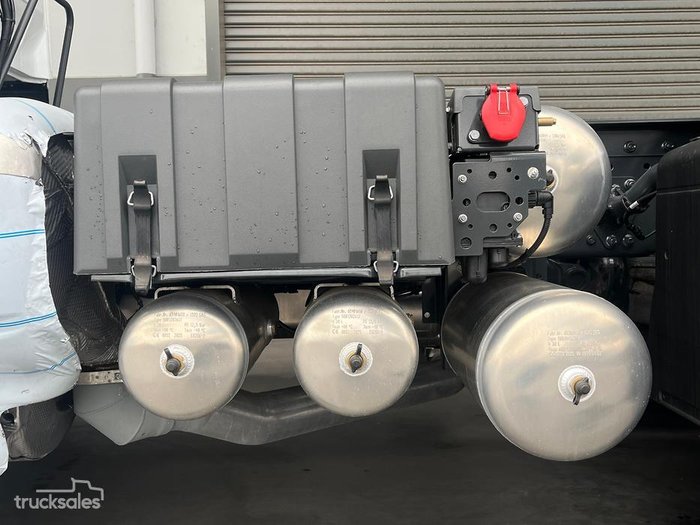 2024 Iveco S-Way AT600