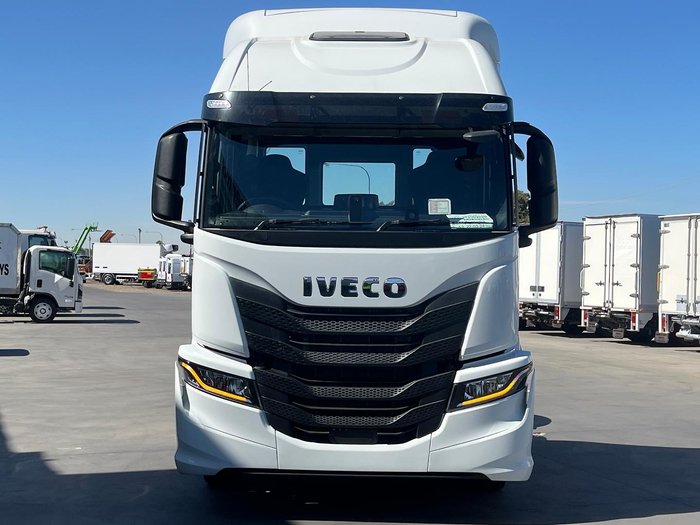 2024 Iveco S-Way AT600