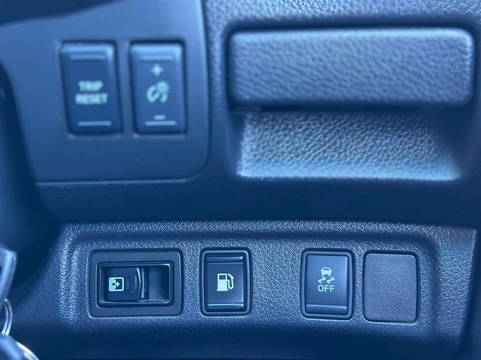 2016 Nissan Navara ST