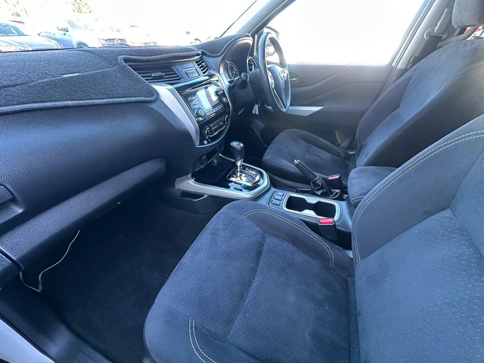 2016 Nissan Navara ST