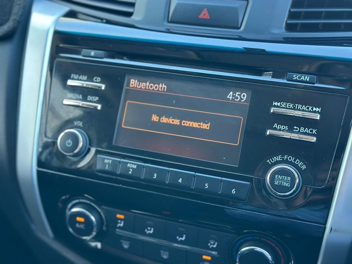 2016 Nissan Navara ST