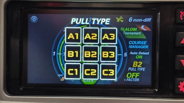 2022 Malibu Response TXi Open Bow