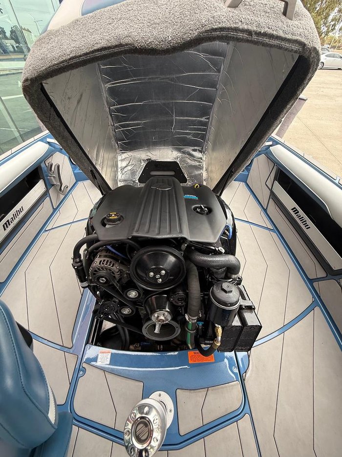 2022 Malibu Response TXi Open Bow