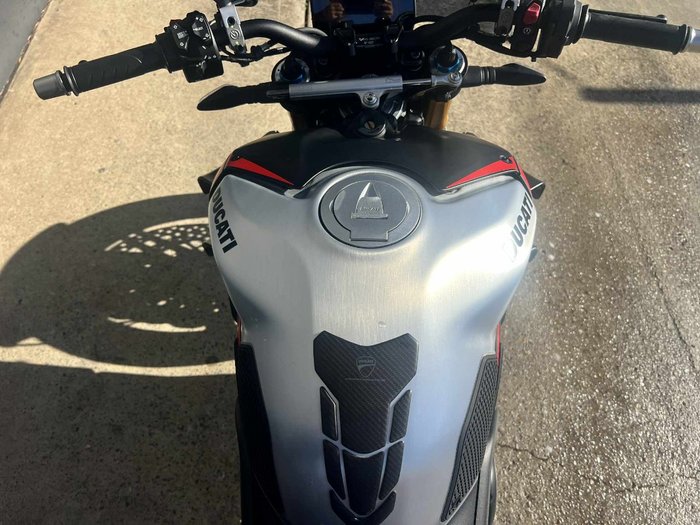 2022 DUCATI STREETFIGHTER V4 SP GREY