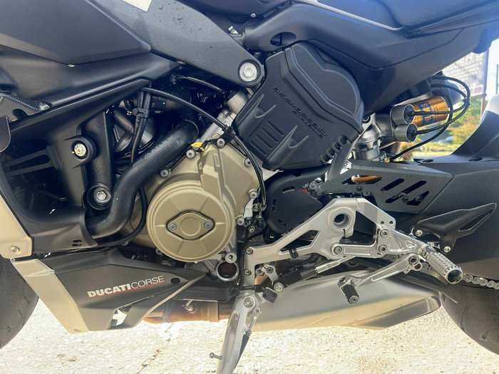 2022 DUCATI STREETFIGHTER V4 SP GREY