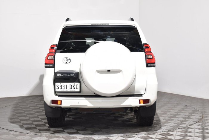 2019 Toyota Landcruiser Prado VX