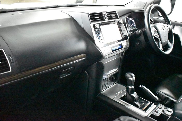 2019 Toyota Landcruiser Prado VX