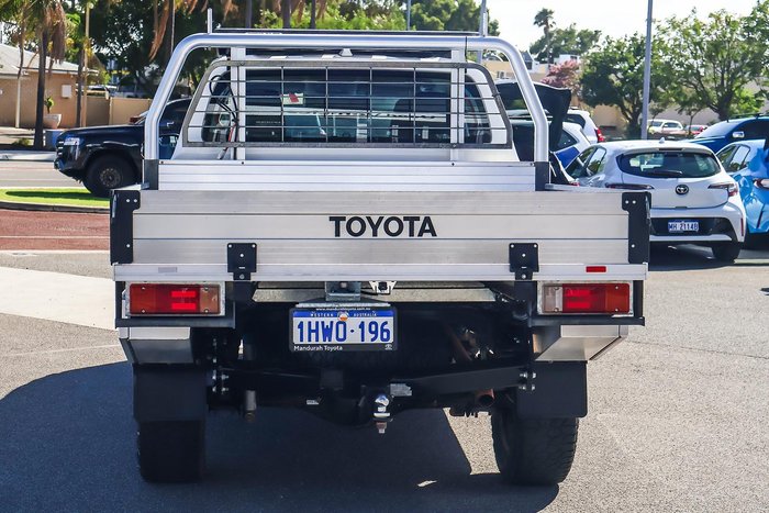 2023 Toyota Hilux SR