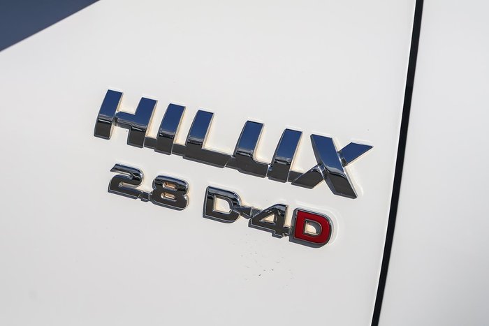 2023 Toyota Hilux SR