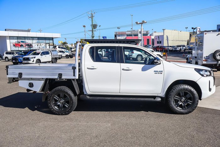 2022 Toyota Hilux SR