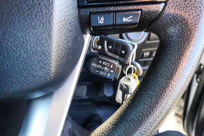 2022 Toyota Hilux SR