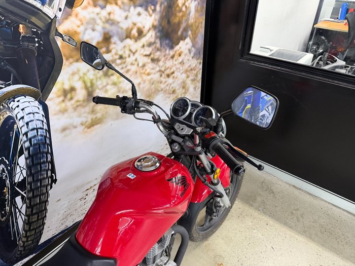 2018 Honda CB125E RED