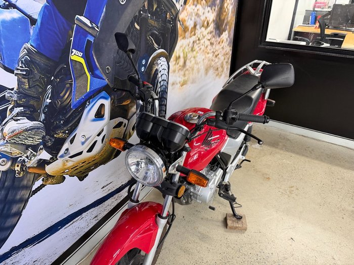 2018 Honda CB125E RED