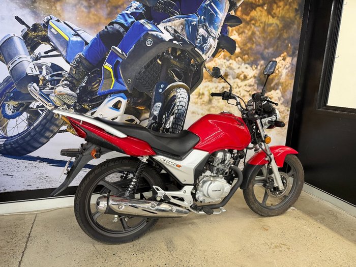 2018 Honda CB125E RED