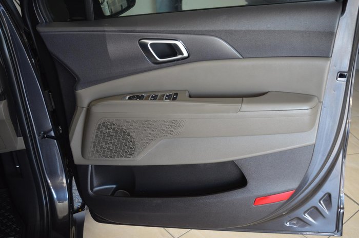 2024 Kia Carnival GT-Line Lite