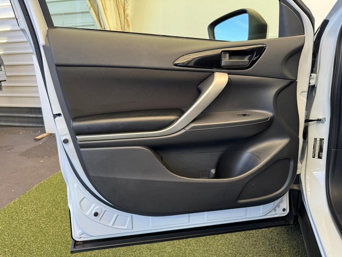 2024 Mitsubishi Eclipse Cross ES