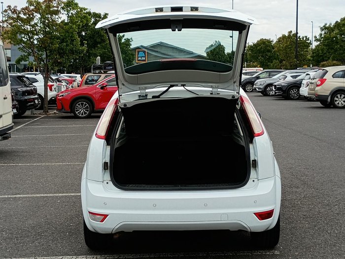 2010 Ford Focus LX LV Frozen White