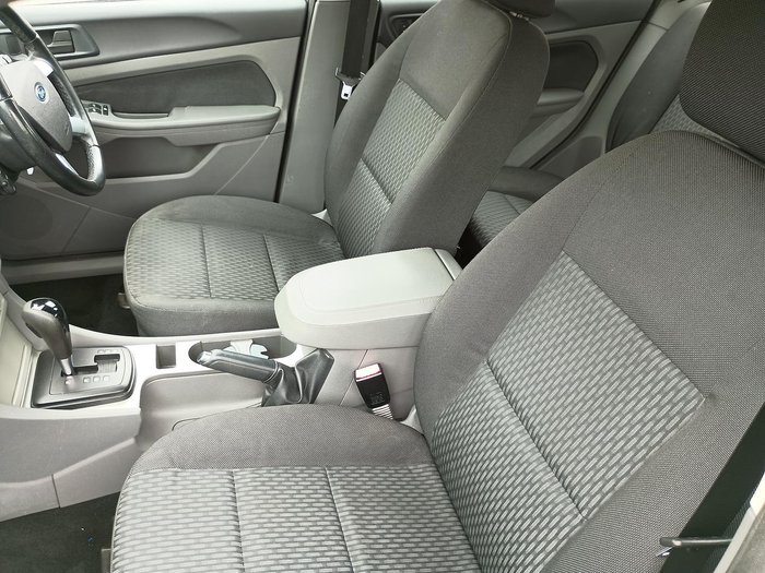 2010 Ford Focus LX LV Frozen White