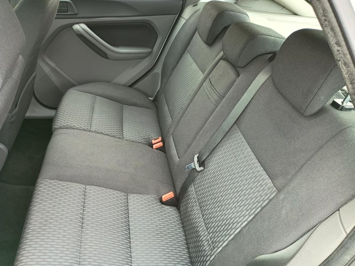 2010 Ford Focus LX LV Frozen White