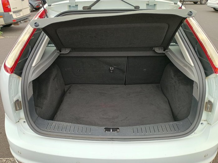 2010 Ford Focus LX LV Frozen White