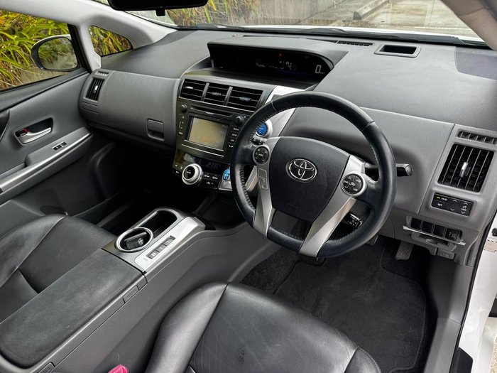 2012 Toyota Prius V i-Tech ZVW40R Crystal Pearl