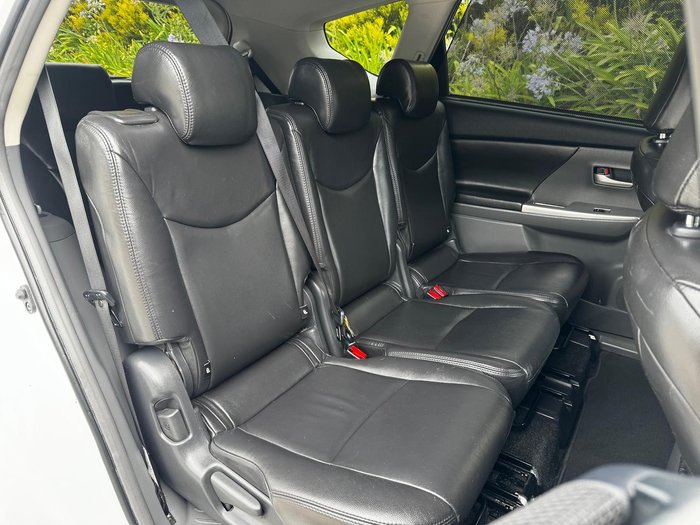 2012 Toyota Prius V i-Tech ZVW40R Crystal Pearl