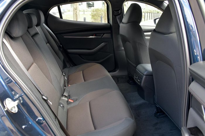 2025 Mazda 3 G20 Evolve