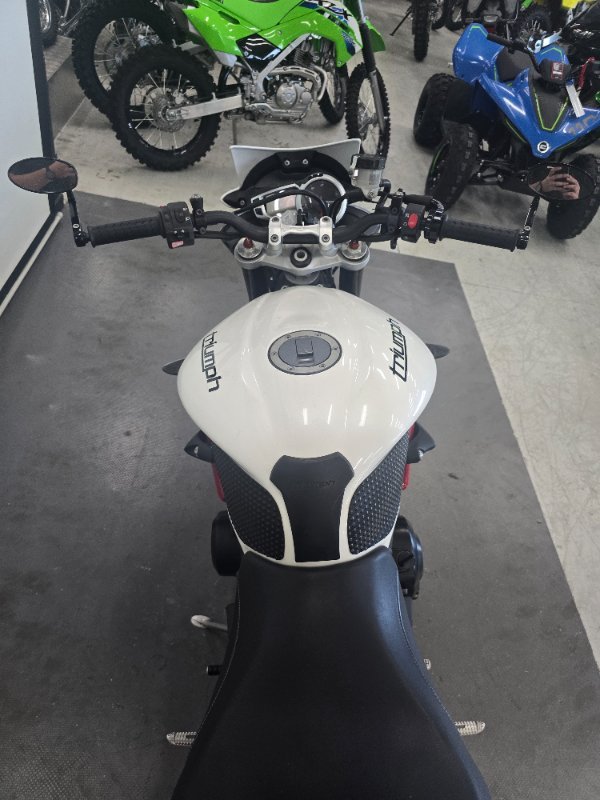 2013 Triumph STREET TRIPLE White