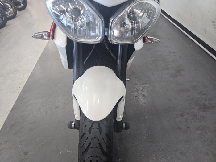 2013 Triumph STREET TRIPLE White