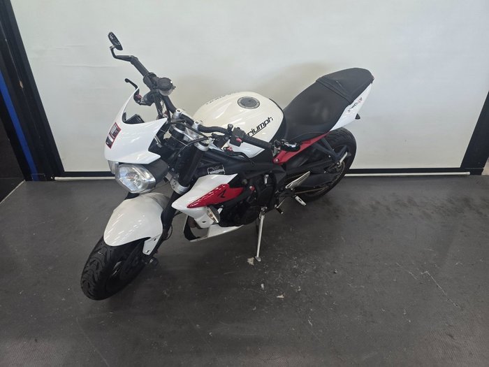 2013 Triumph STREET TRIPLE White