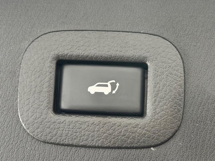 2022 Nissan Patrol Ti-L